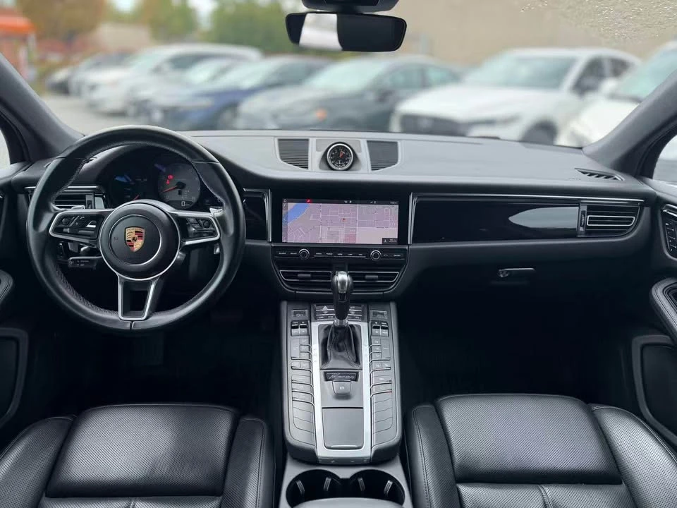2019 Porsche Macan - Image 13 of 20