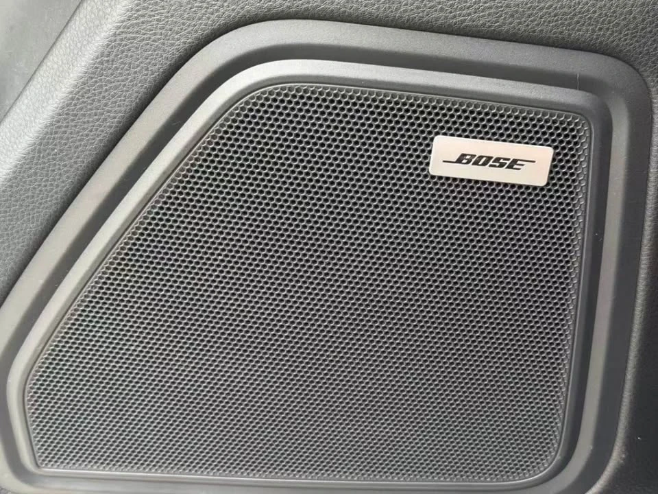 2019 Porsche Macan - Image 17 of 20