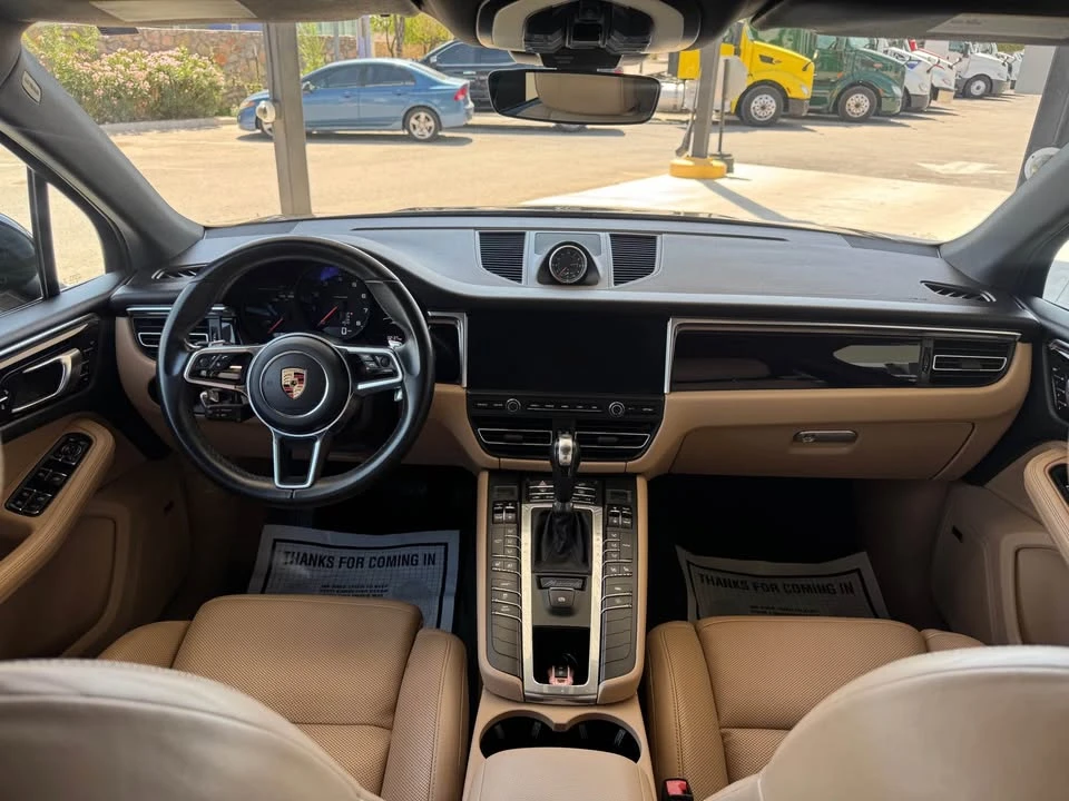 2019 Porsche Macan - Image 12 of 13