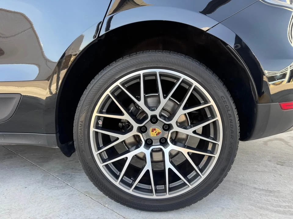 2019 Porsche Macan - Image 8 of 13
