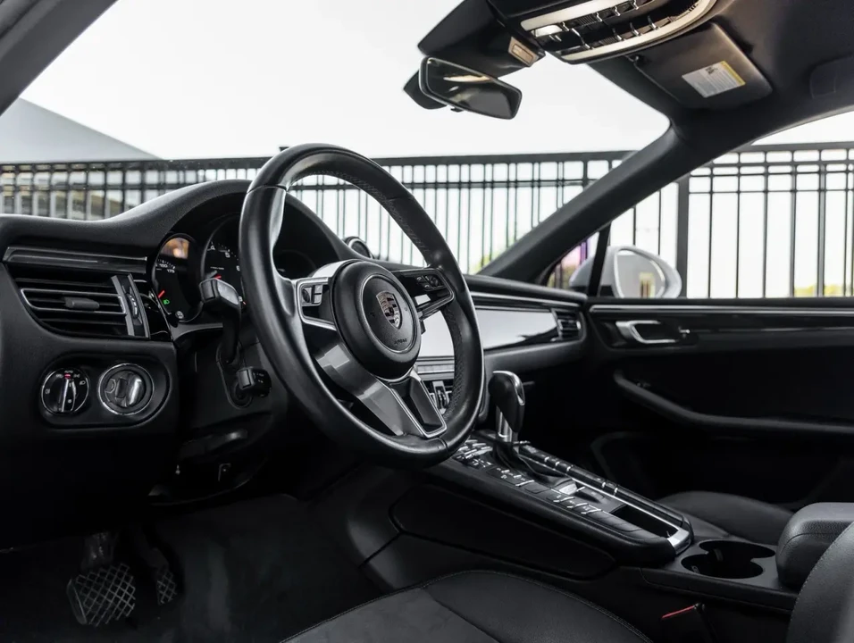 2019 Porsche Macan - Image 4 of 8