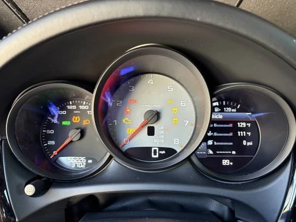 2019 Porsche Macan S - Image 9 of 20