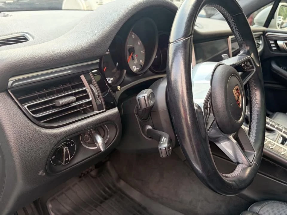 2019 Porsche Macan S - Image 15 of 20