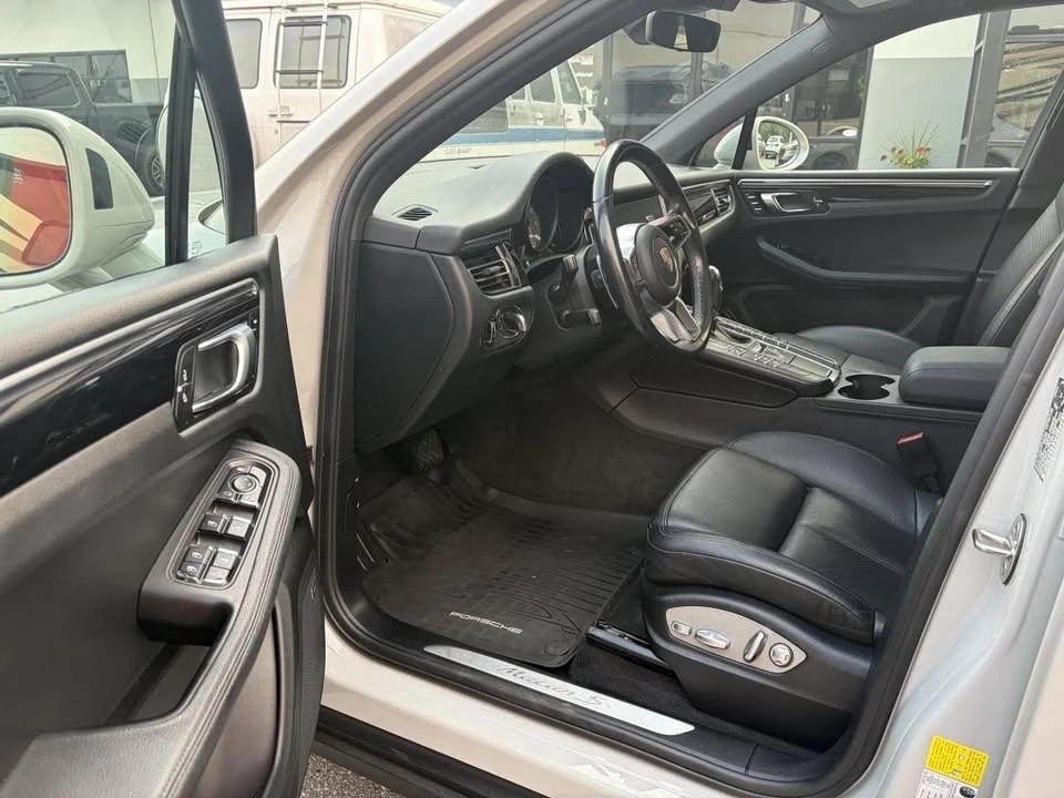 2019 Porsche Macan S - Image 14 of 20