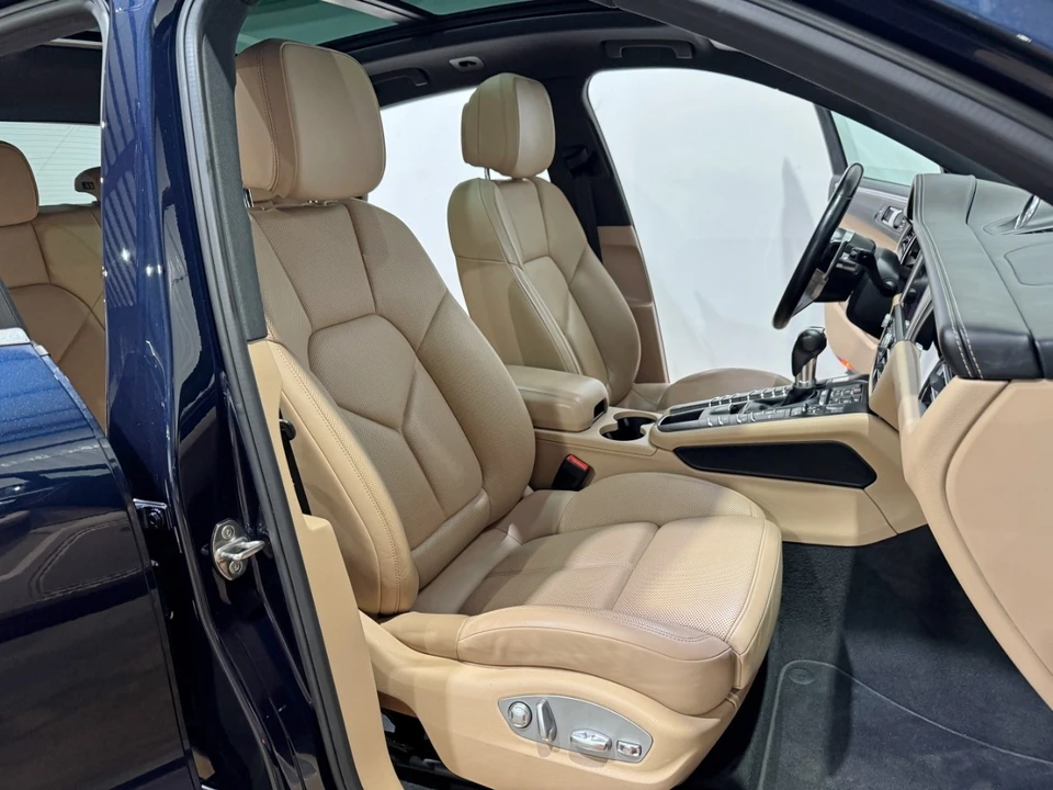 2019 Porsche Macan S - Image 13 of 21