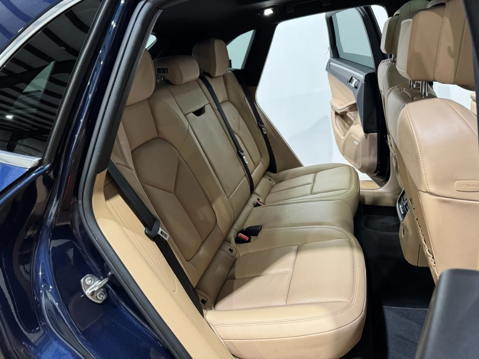 2019 Porsche Macan S - Image 14 of 21
