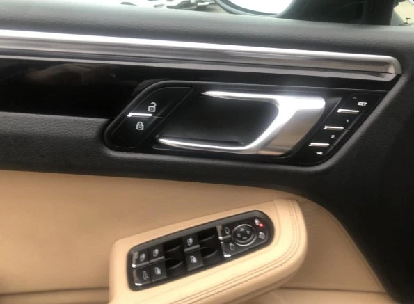 2019 Porsche Macan S - Image 13 of 18