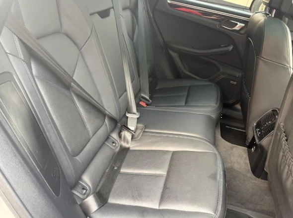 2019 Porsche Macan S - Image 16 of 18