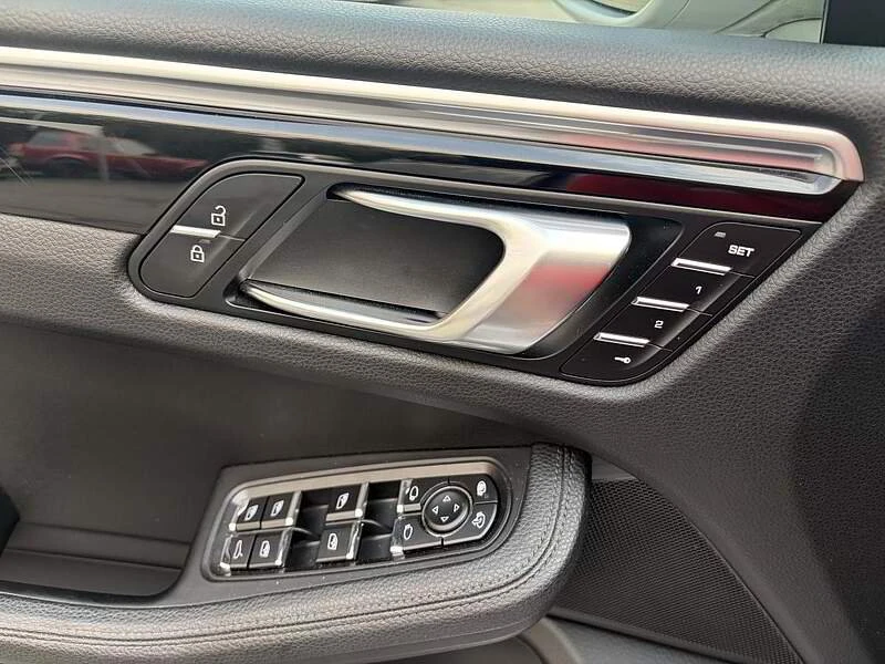 2019 Porsche Macan S - Image 10 of 18