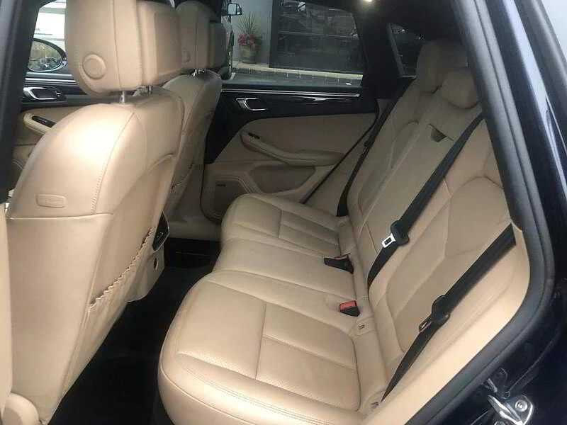 2019 Porsche Macan S - Image 17 of 18