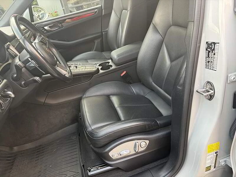 2019 Porsche Macan S - Image 17 of 18