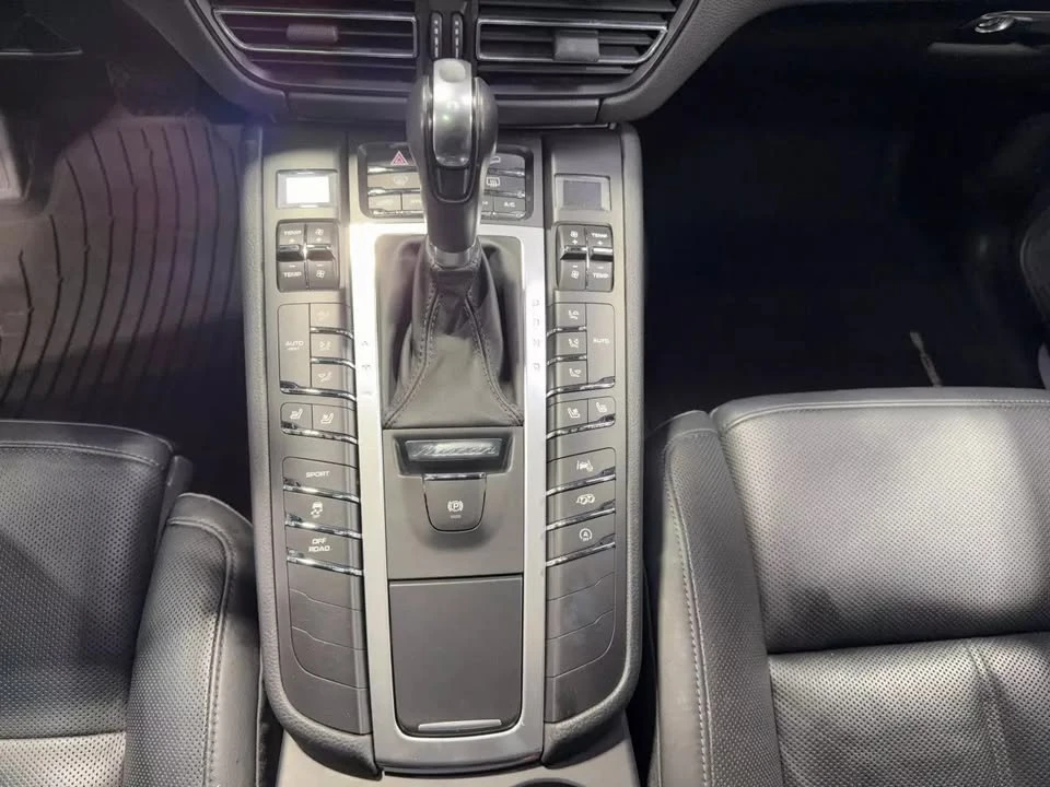 2019 Porsche Macan S - Image 16 of 20