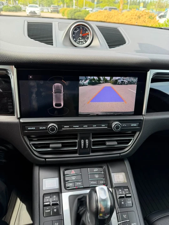 2019 Porsche Macan S - Image 14 of 15
