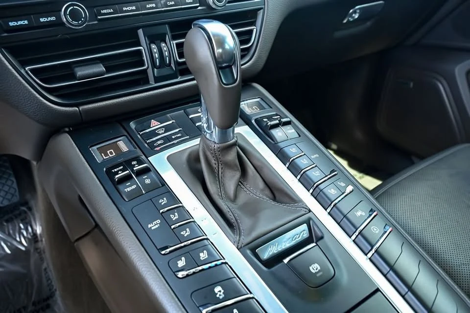 2019 Porsche Macan S - Image 10 of 15