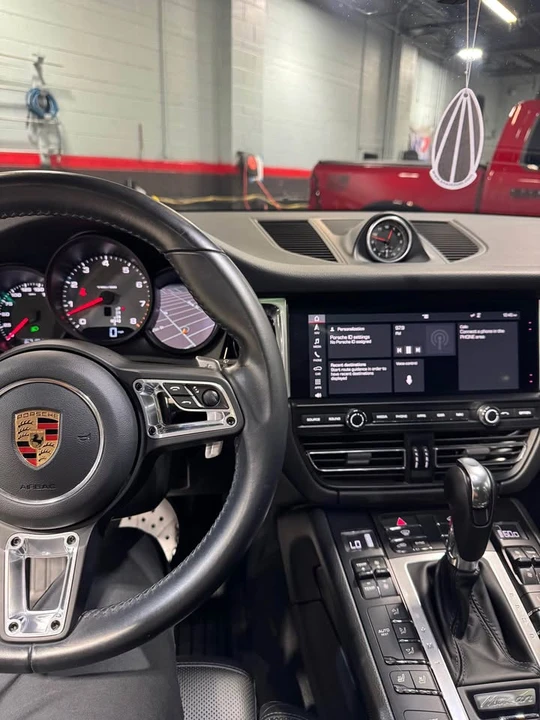 2019 Porsche Macan S - Image 9 of 17