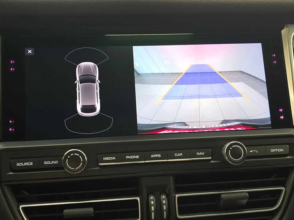 2019 Porsche Macan S - Image 8 of 17