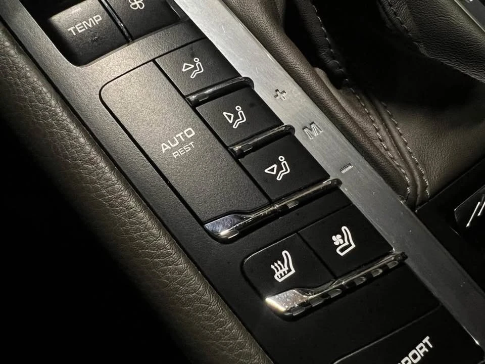 2019 Porsche Macan S - Image 14 of 17