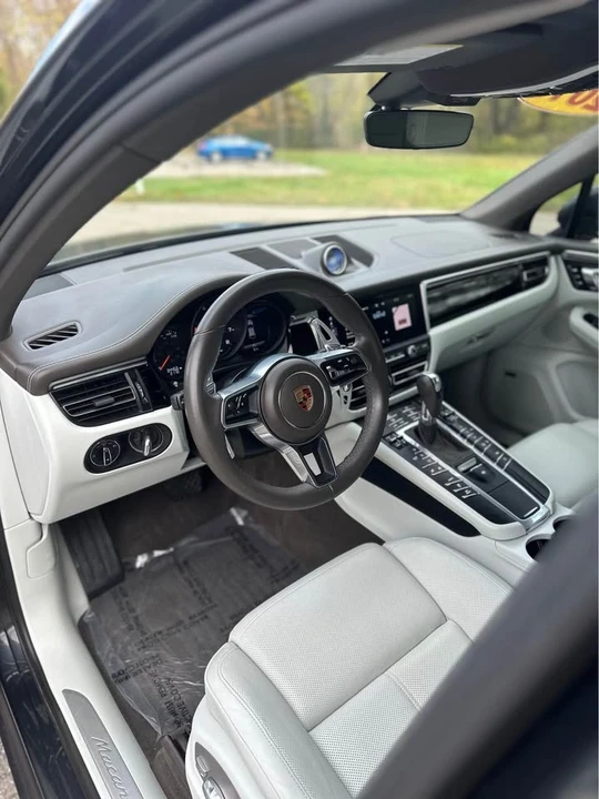 2019 Porsche Macan S - Image 9 of 11