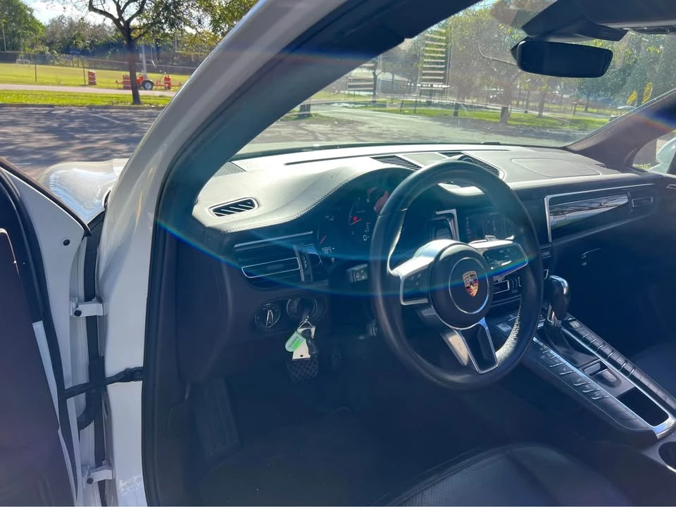 2019 Porsche Macan S - Image 15 of 20