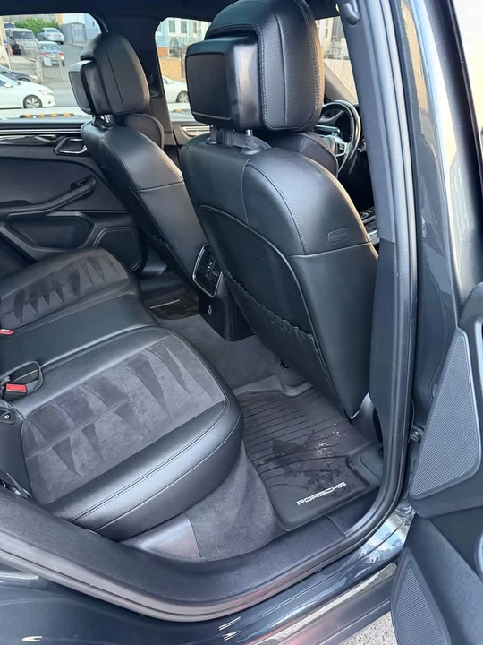 2019 Porsche Macan S - Image 9 of 17