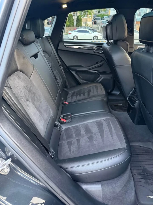 2019 Porsche Macan S - Image 8 of 17