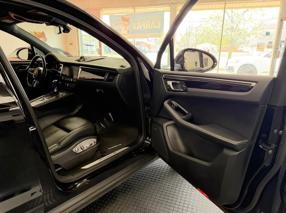 2019 Porsche Macan S - Image 13 of 18