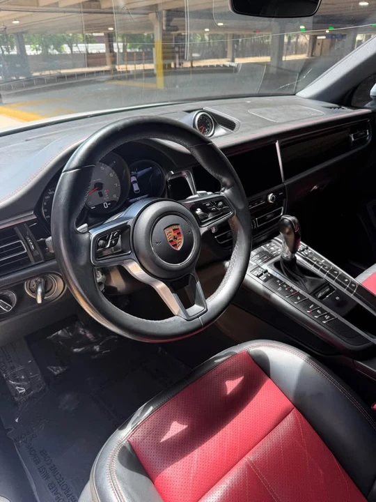 2019 Porsche Macan S - Image 13 of 17