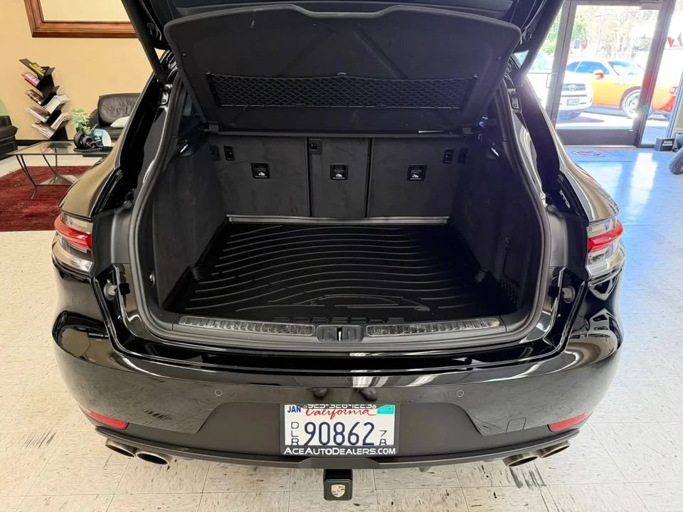 2019 Porsche Macan S - Image 17 of 18