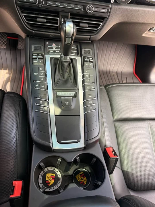 2019 Porsche Macan S - Image 14 of 20