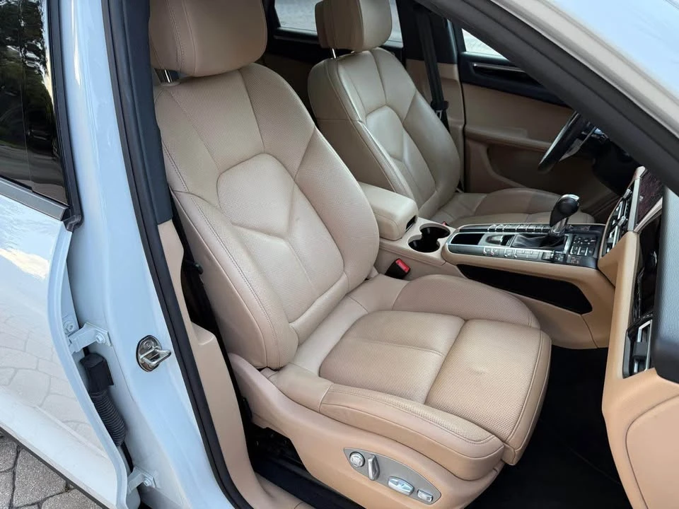 2019 Porsche Macan S - Image 19 of 20