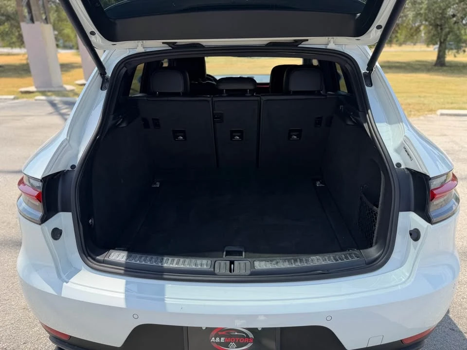2019 Porsche Macan S - Image 16 of 17