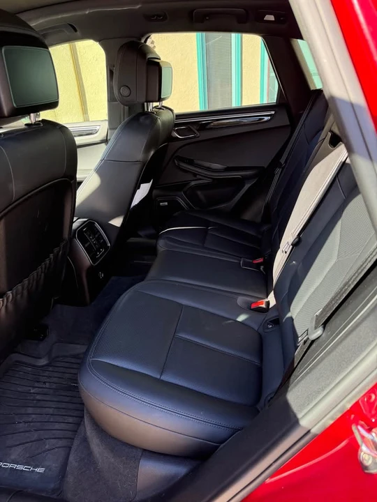 2019 Porsche Macan S - Image 8 of 12