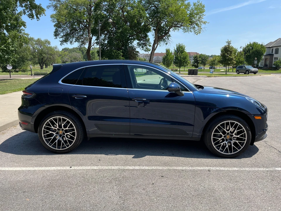 2019 Porsche Macan S - Image 24 of 31