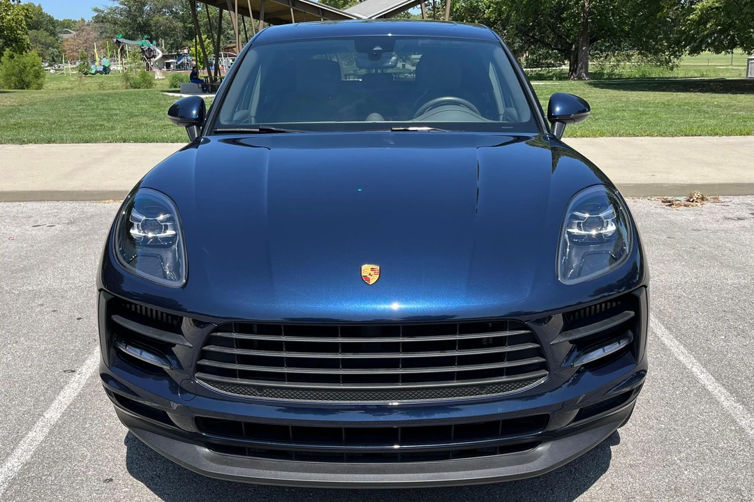 2019 Porsche Macan S - Image 2 of 31
