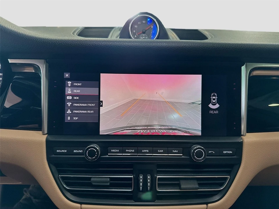 2019 Porsche Macan S - Image 10 of 31