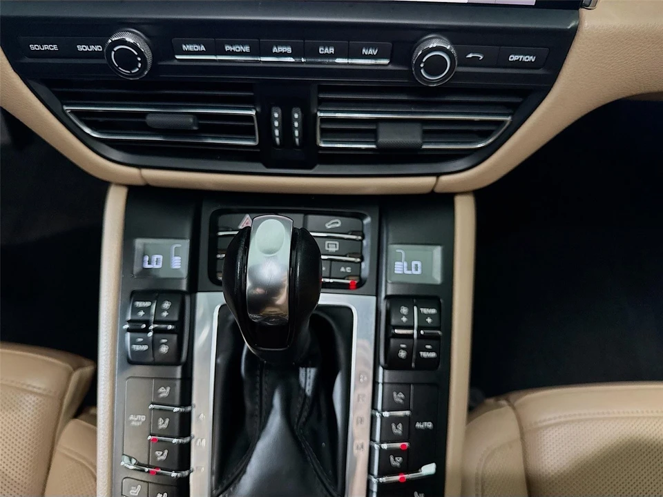 2019 Porsche Macan S - Image 14 of 31