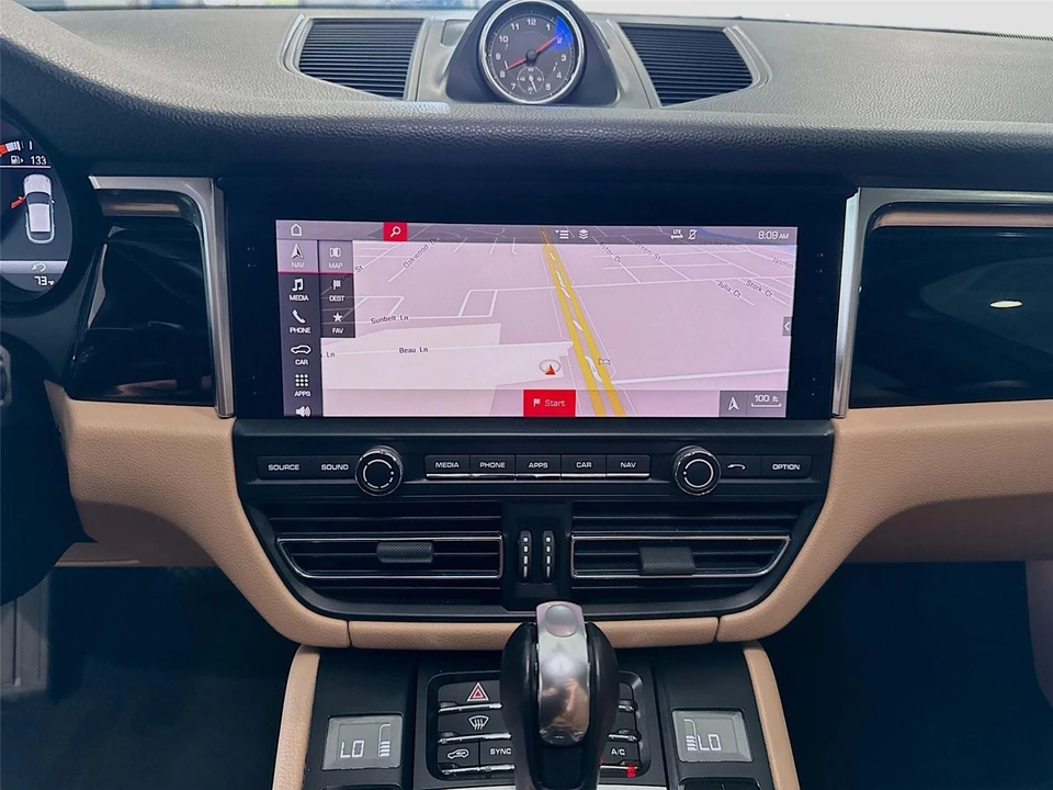 2019 Porsche Macan S - Image 11 of 31