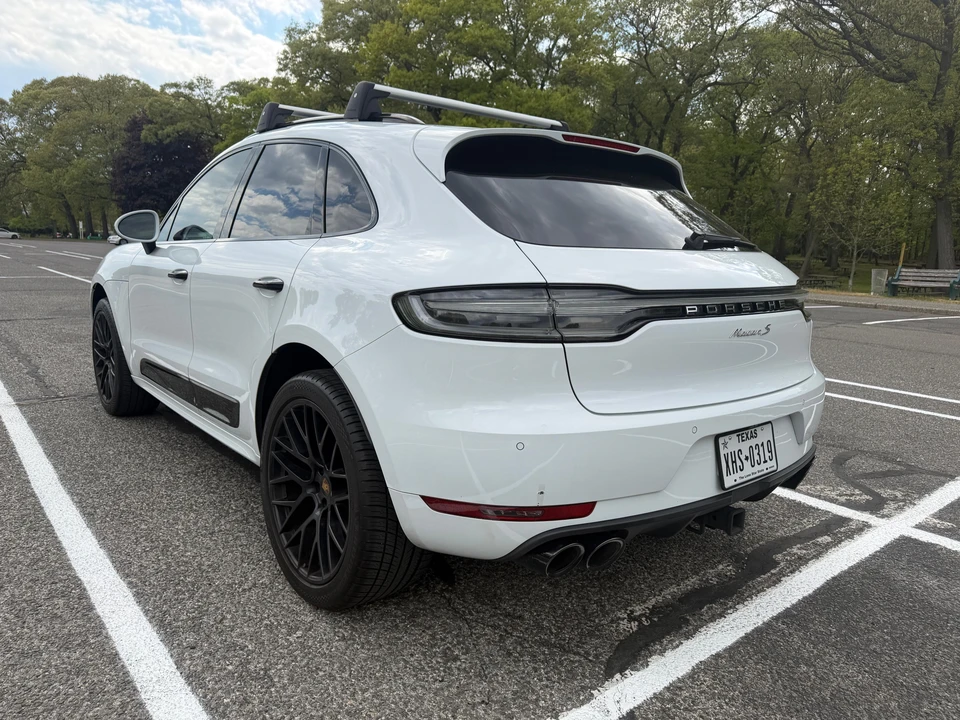 2019 Porsche Macan S - Image 10 of 31