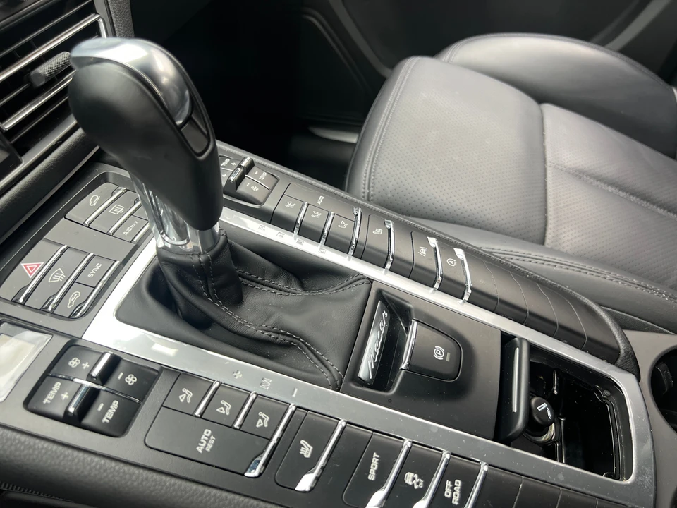 2019 Porsche Macan S - Image 7 of 31