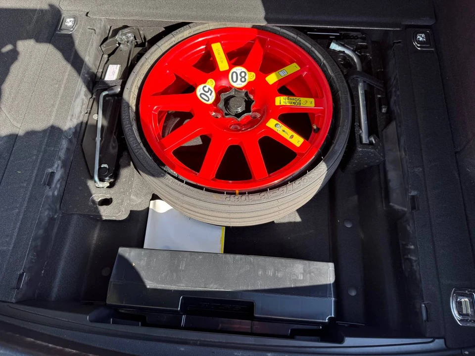 2019 Porsche Macan S - Image 23 of 24