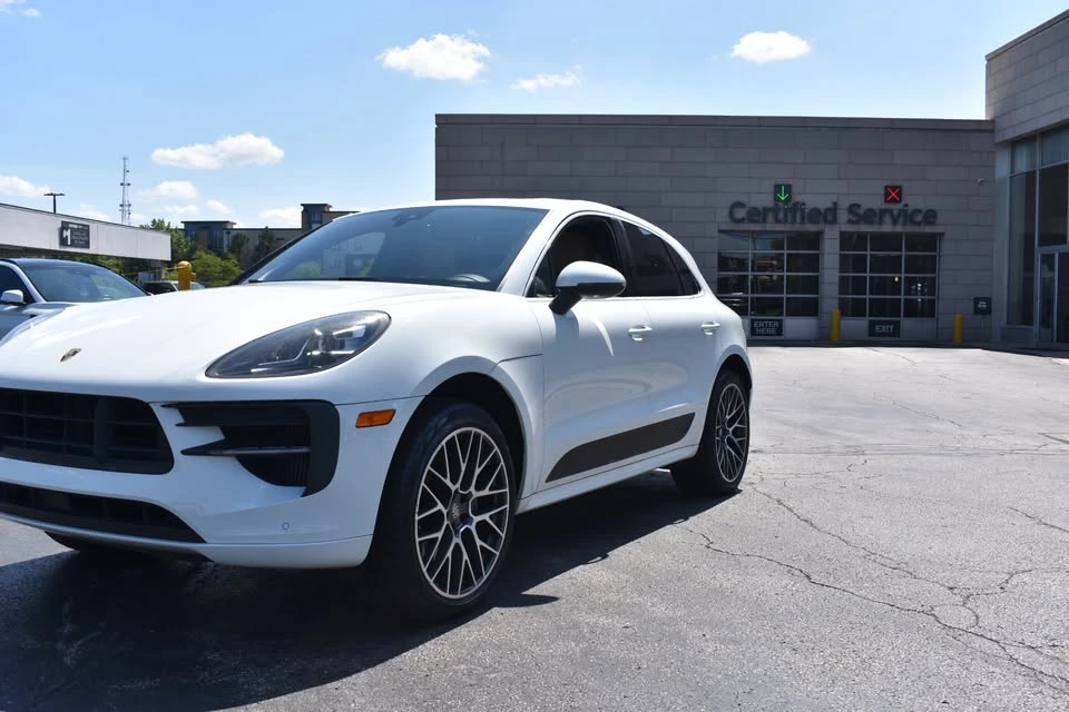 2019 Porsche Macan S - Image 2 of 16