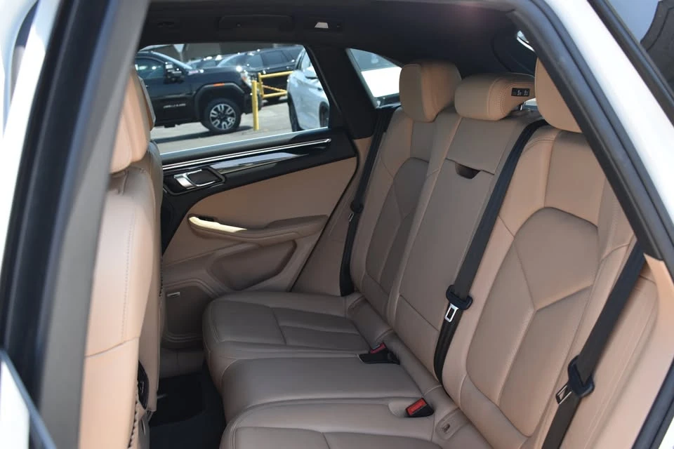 2019 Porsche Macan S - Image 11 of 16