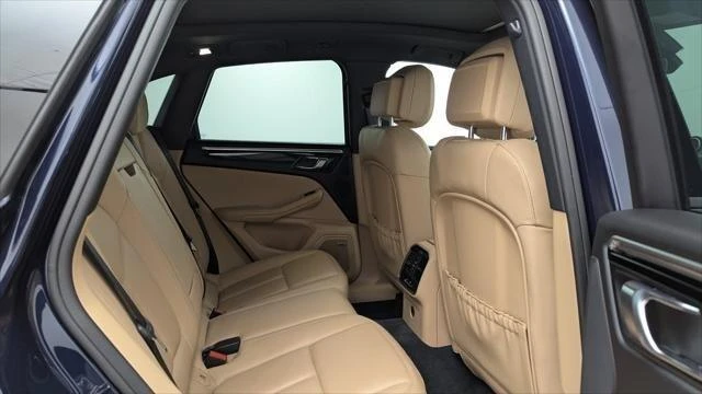 2019 Porsche Macan S - Image 17 of 20