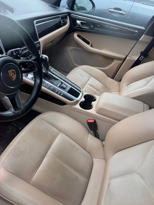2019 Porsche Macan - Image 3 of 3