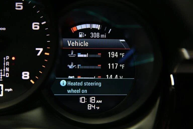 2019 Porsche Macan - Image 19 of 20