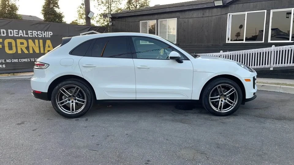 2019 Porsche Macan - Image 6 of 14