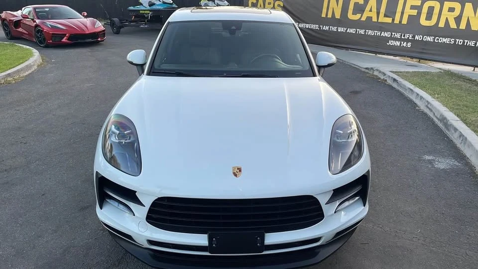 2019 Porsche Macan - Image 8 of 14