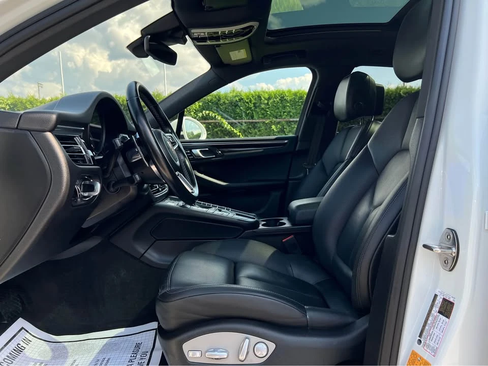 2019 Porsche Macan - Image 12 of 20