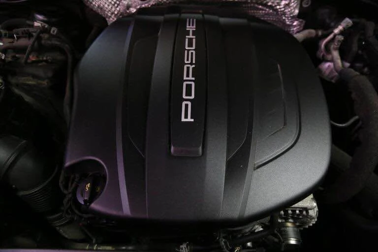 2019 Porsche Macan - Image 11 of 20