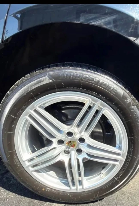 2019 Porsche Macan - Image 10 of 19